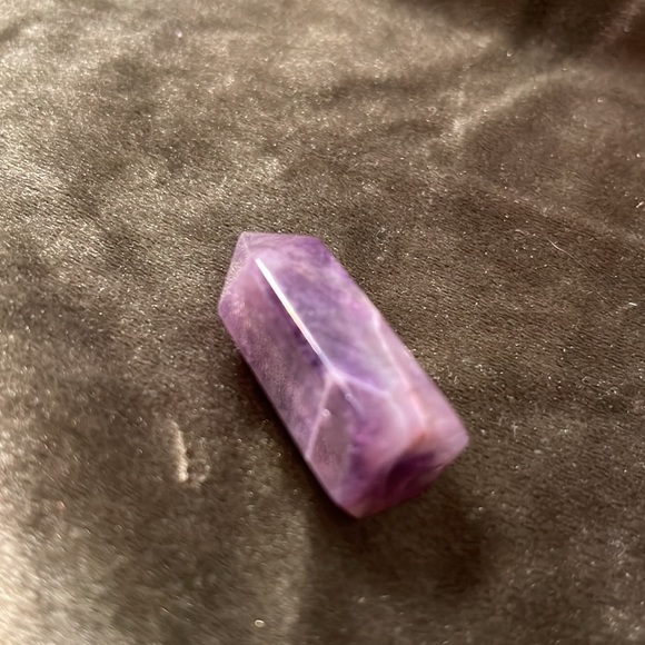 Amethyst Crystal Point Small - Picture 3 of 4